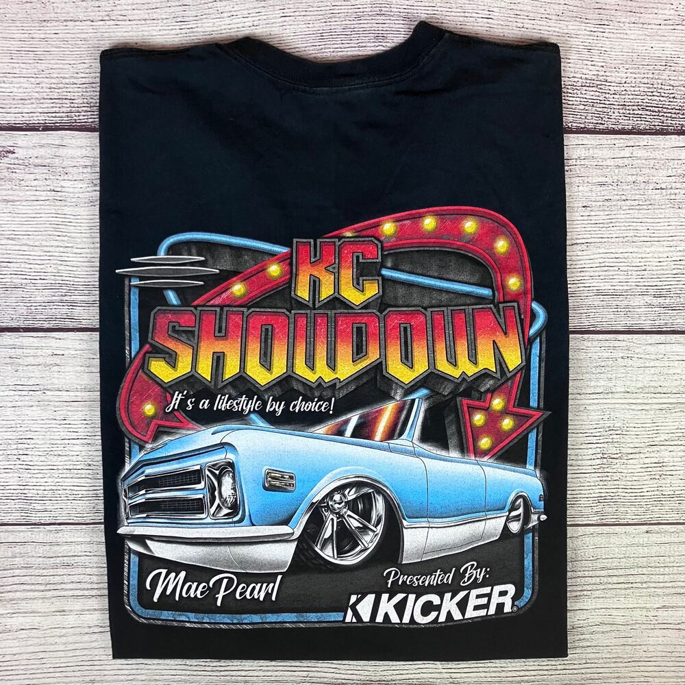 Vintage KC Showdown Car Show by Kicker Speakers T-shirt